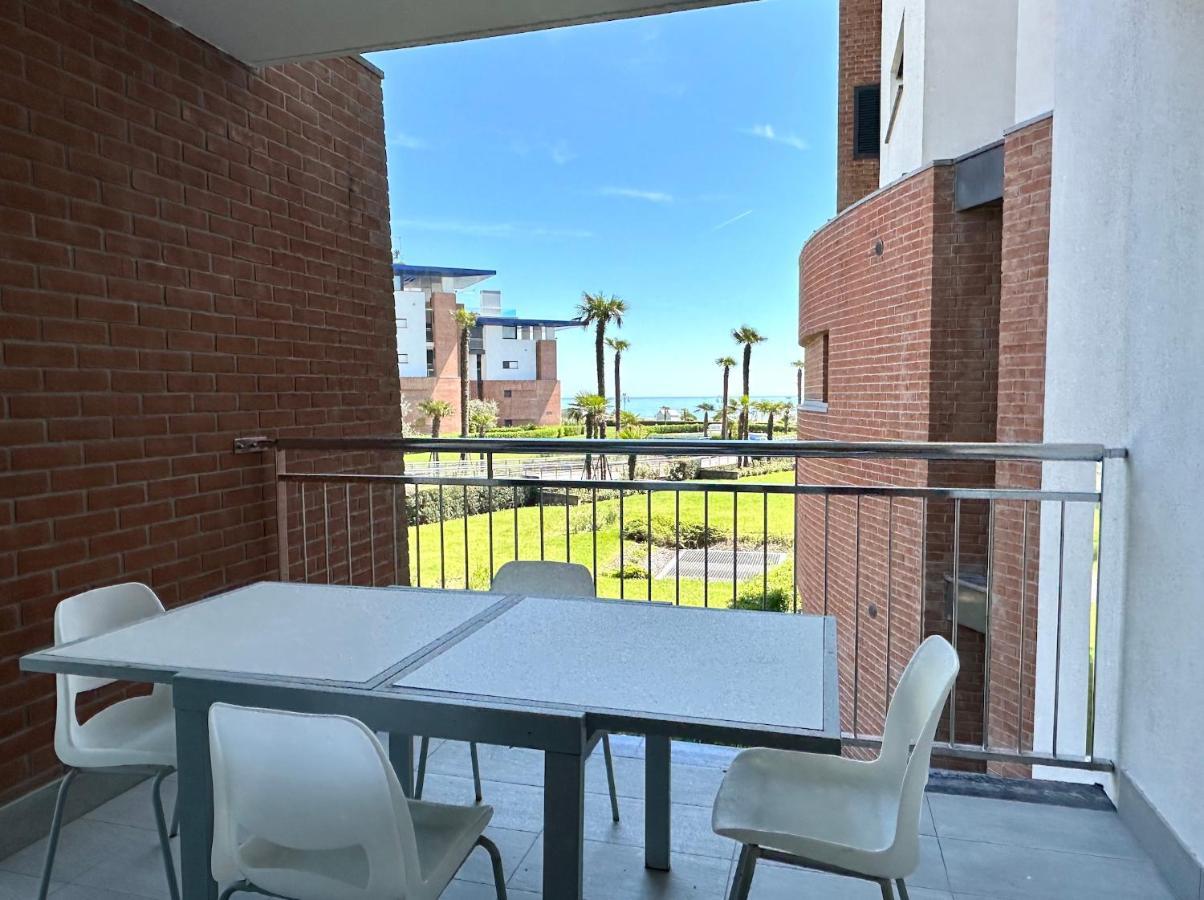 Frontemar Residenze Sul Mare - Carraro Immobiliare Jesolo - Family Apartments Экстерьер фото